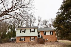 featured image of 3012 Elmbrook Rd