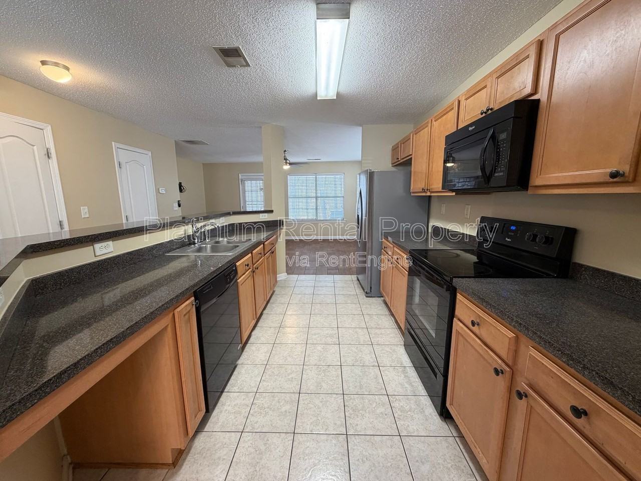 228 Prattling Ct - Photo 7 of 27