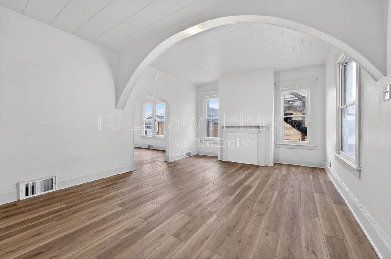 1409 Hamill Ave - Photo 7 of 31