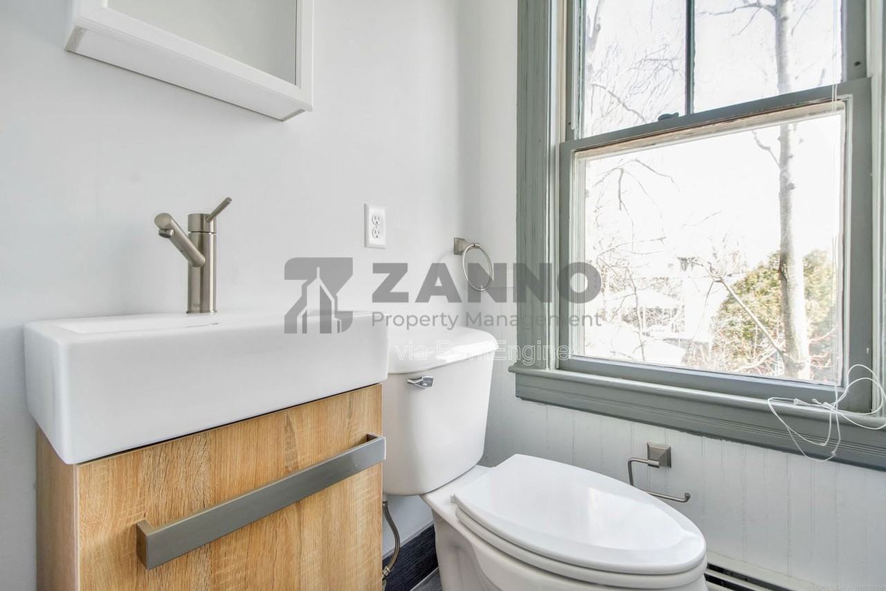 19 Arnold St #2 - Photo 7 of 24