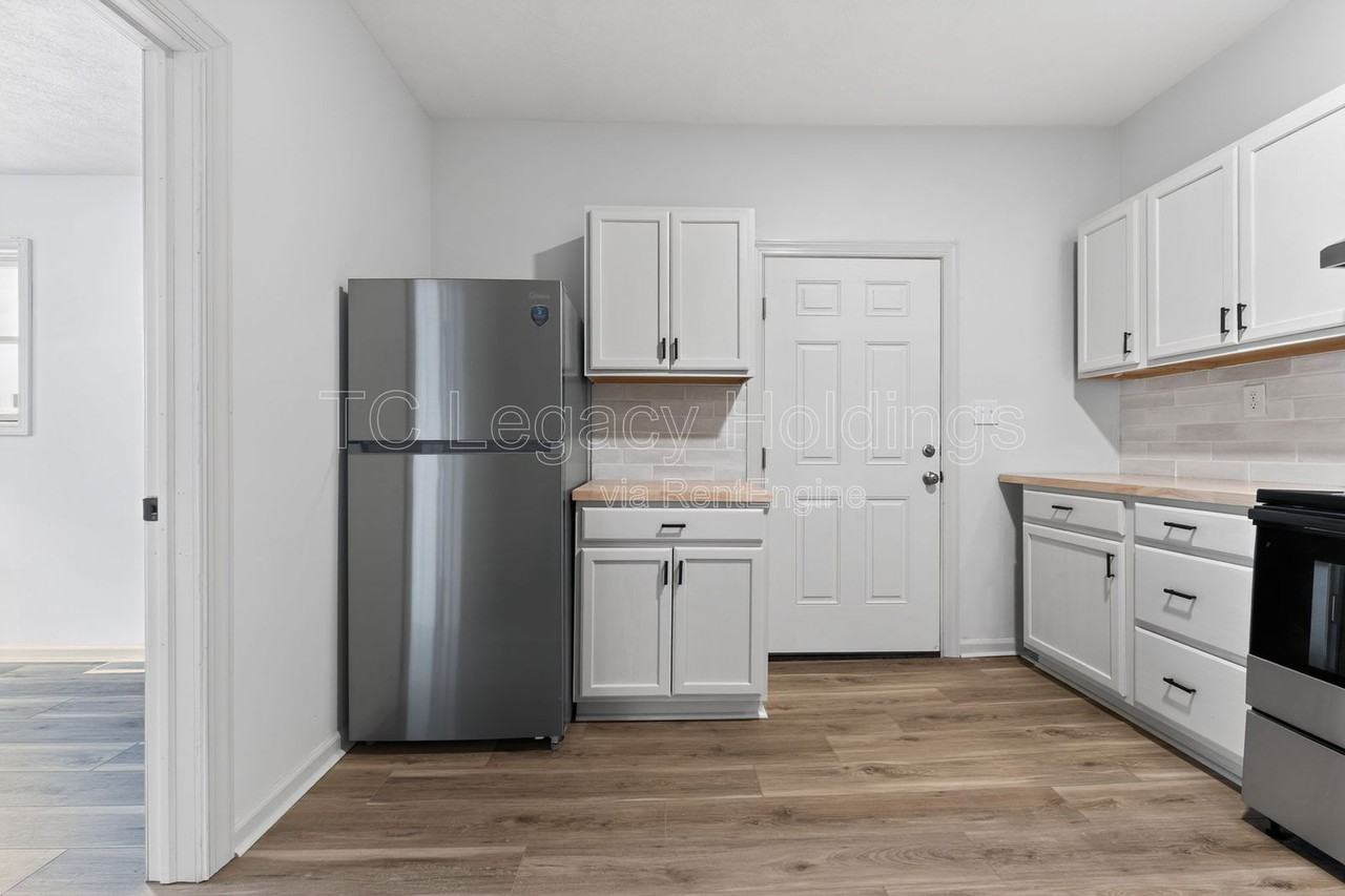 127 Haymond Hwy - Photo 5 of 29