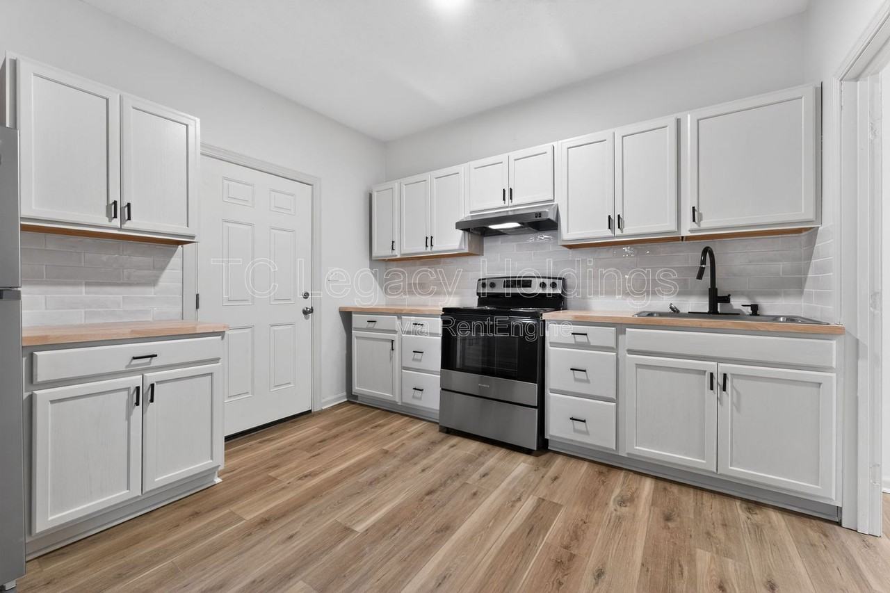 127 Haymond Hwy - Photo 6 of 29