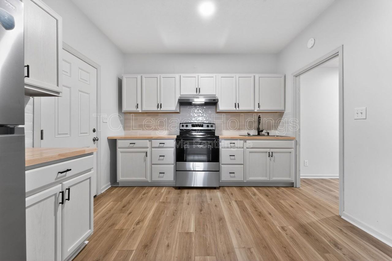 127 Haymond Hwy - Photo 7 of 29