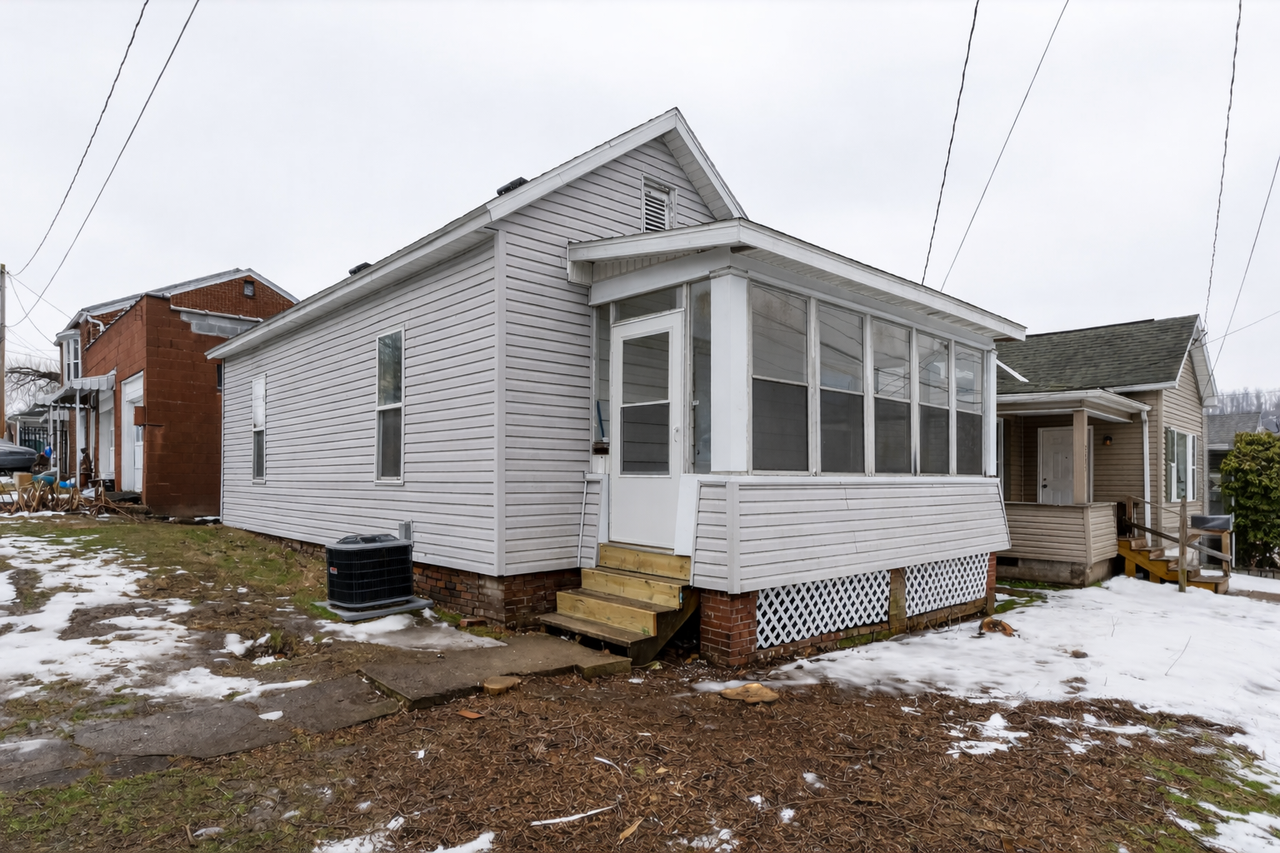 2201 Gould Ave - Photo 2 of 26