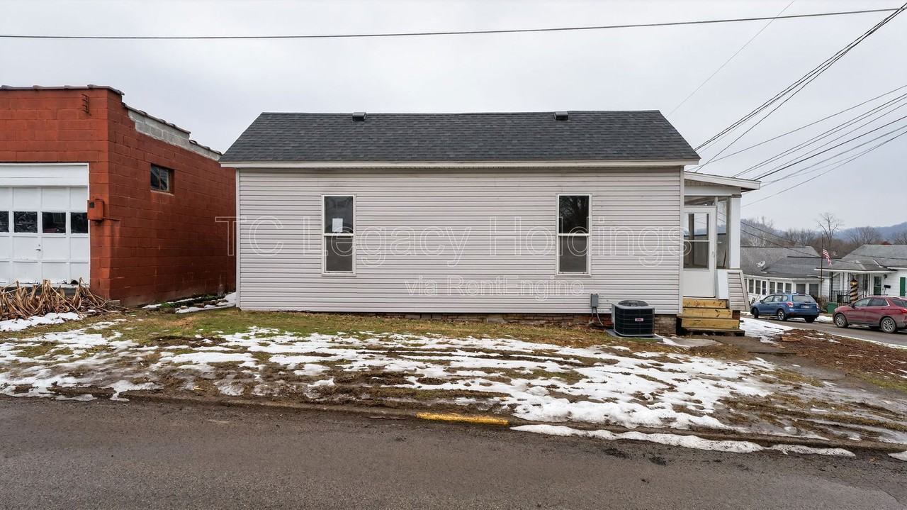 2201 Gould Ave - Photo 3 of 26