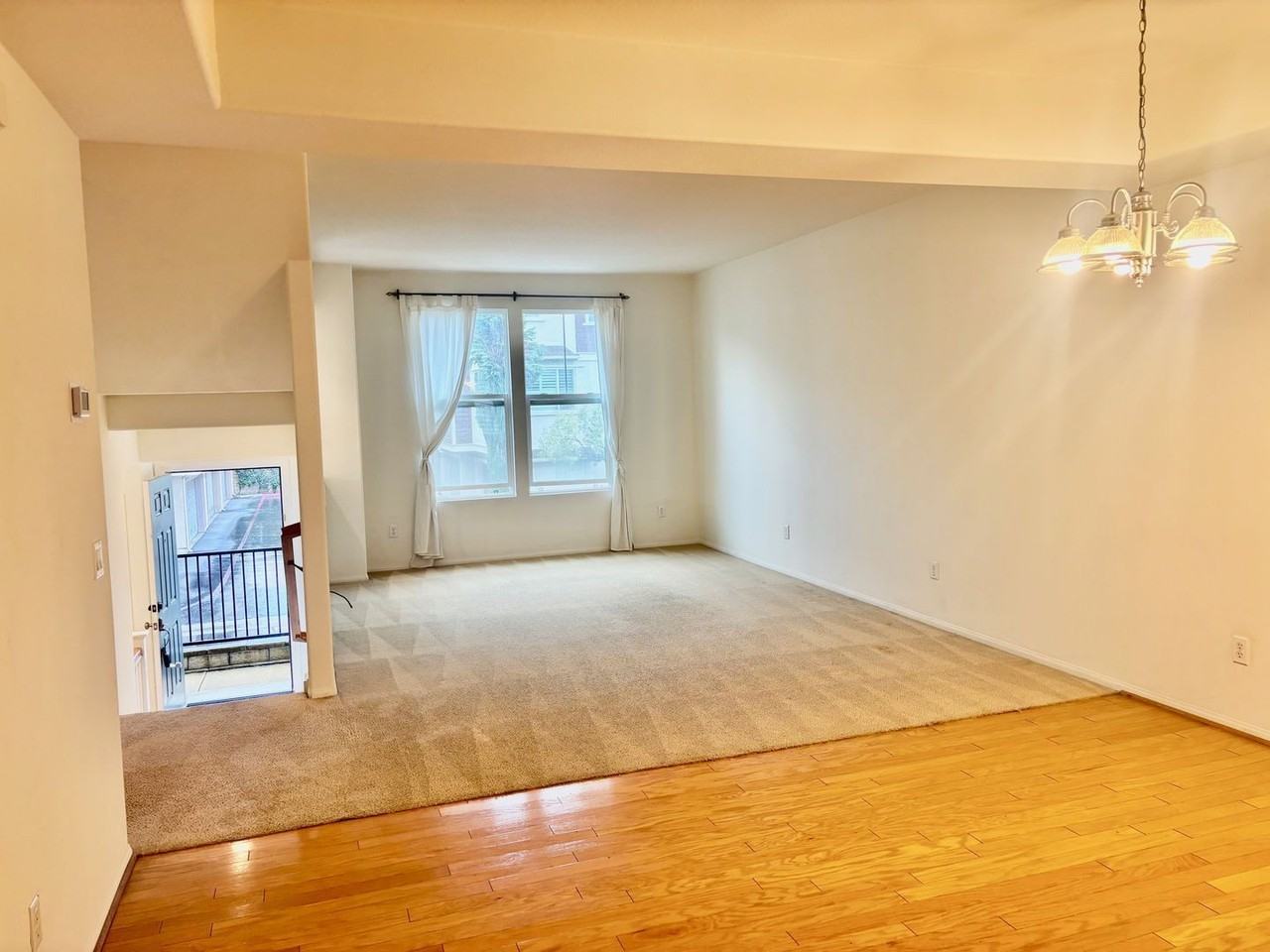 1965 Oakwood Way - Photo 3 of 22