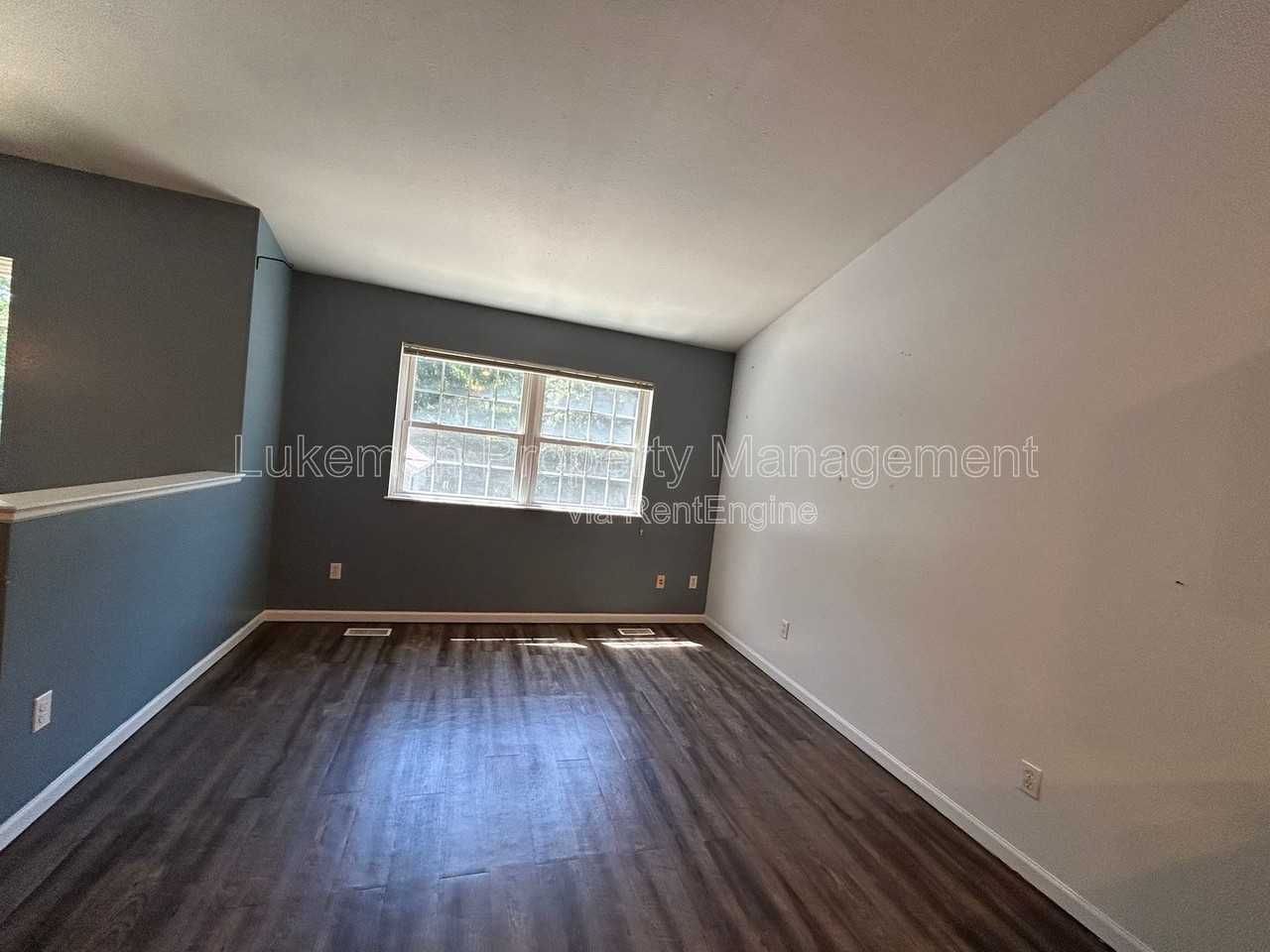 415 S Kendall Ave #413 - Photo 5 of 17