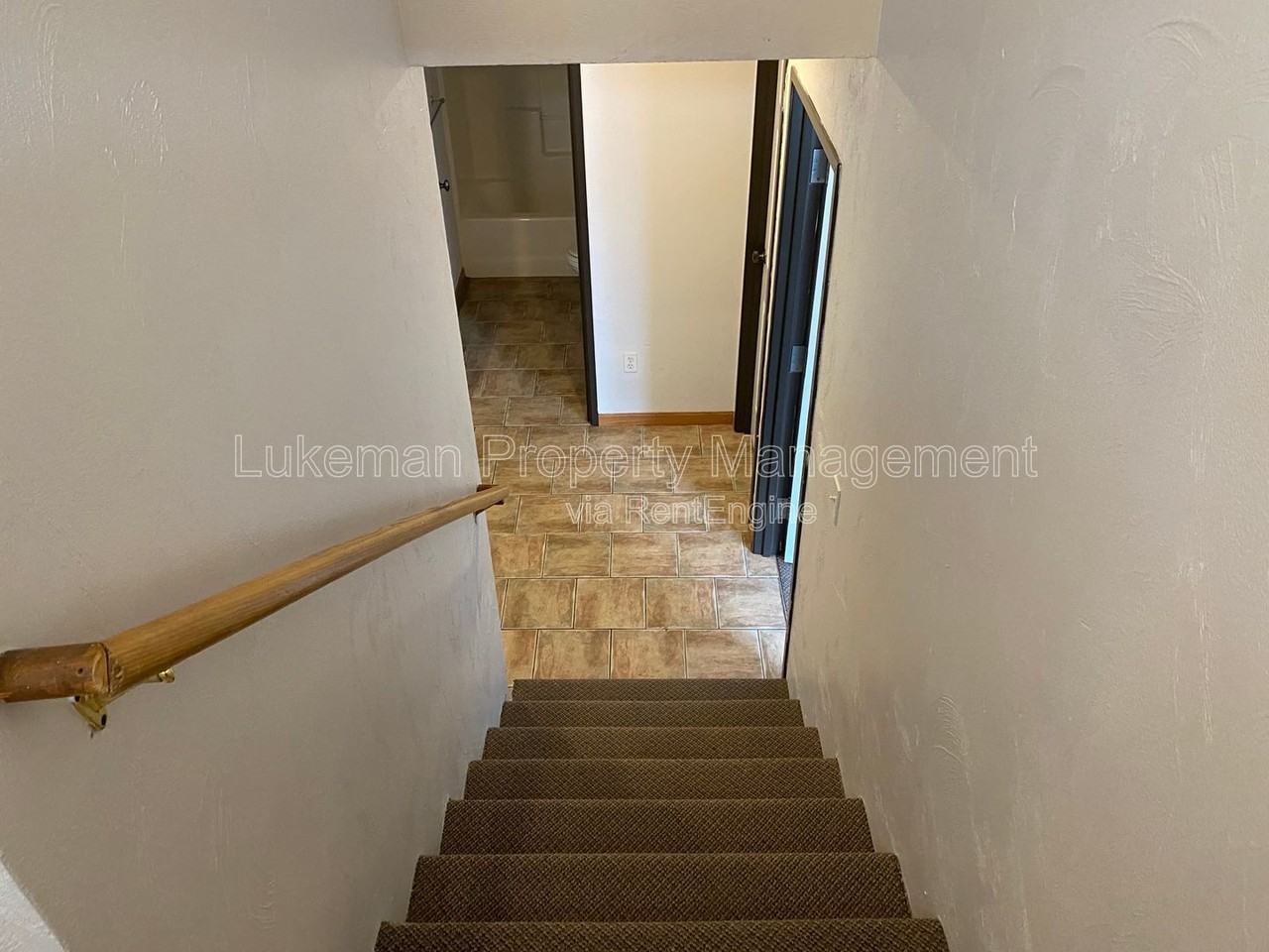 1324 Knollwood Ave - Photo 3 of 22