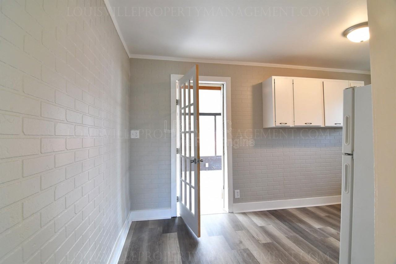 9002 Whippoorwill Rd - Photo 3 of 24