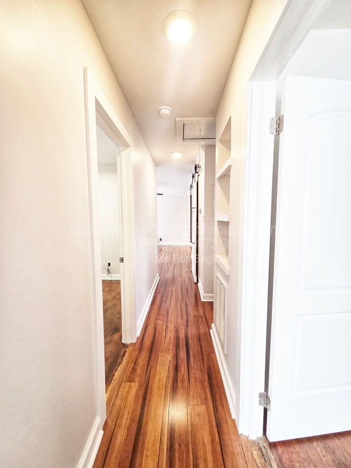 1002 Southerlund Rd - Photo 5 of 11