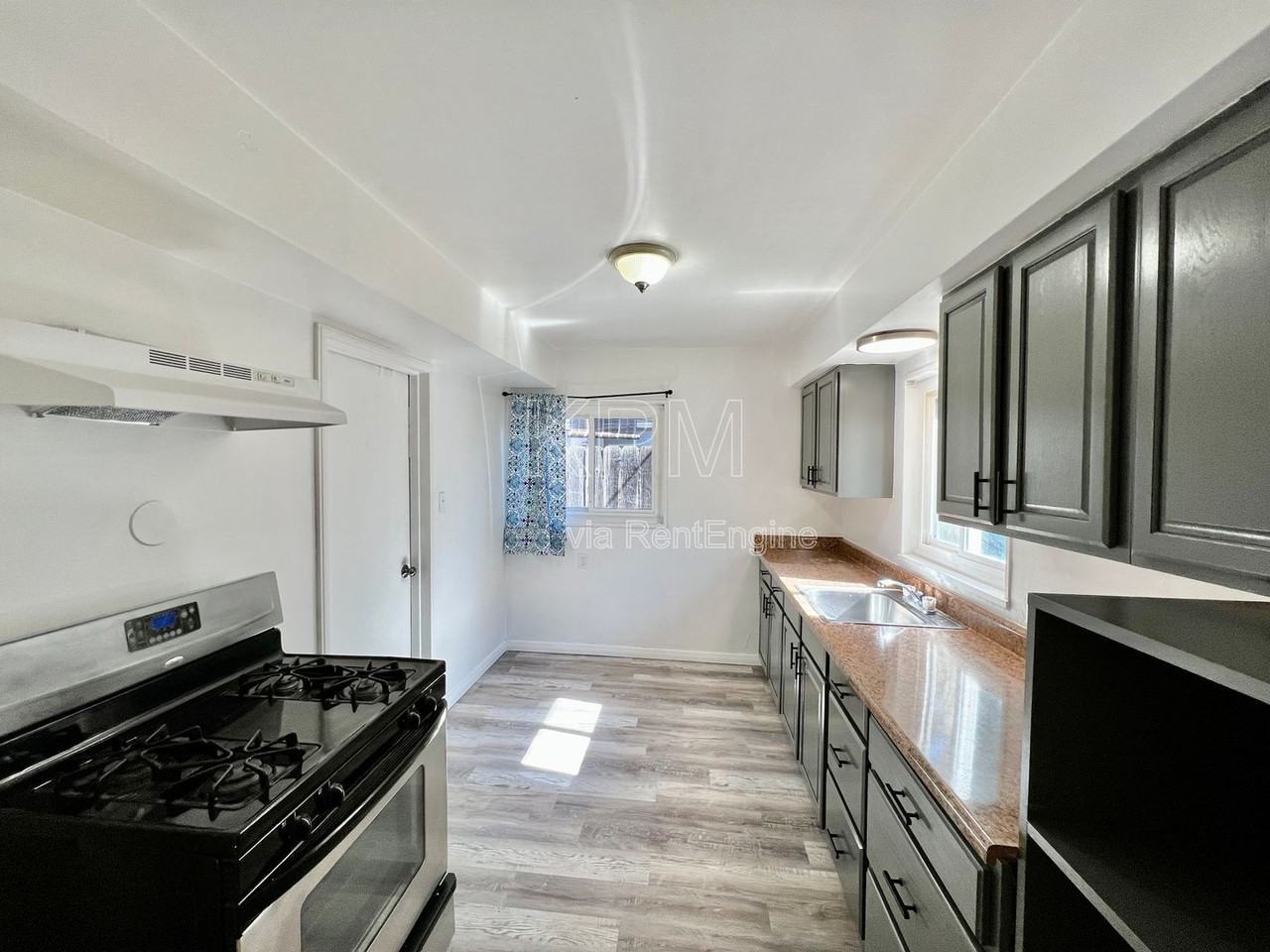 1932 Rutledge Way - Photo 6 of 18