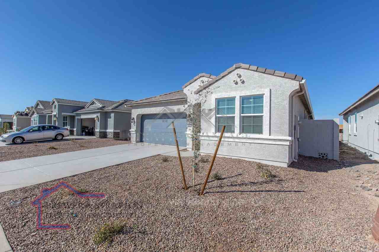 44498 W Palo Aliso Way - Photo 3 of 41