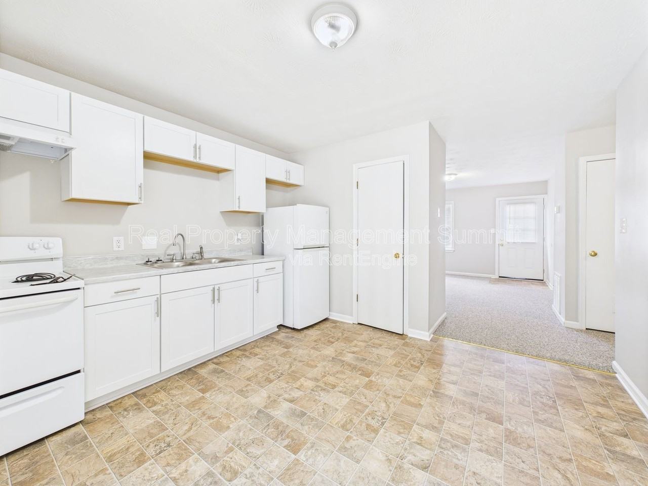 710 Charles St #9 - Photo 5 of 17