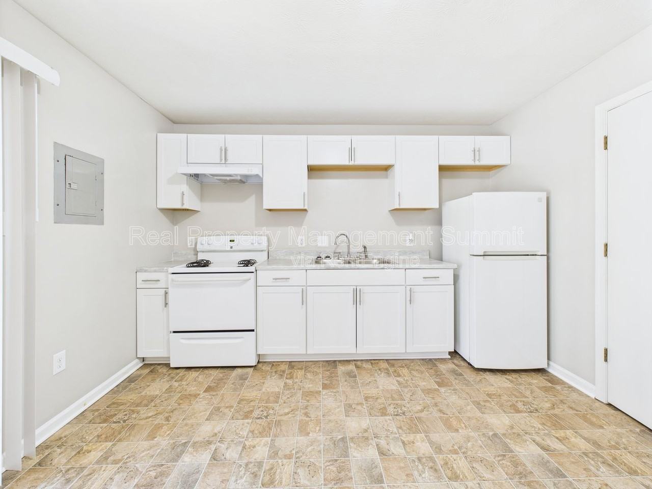 710 Charles St #9 - Photo 6 of 17