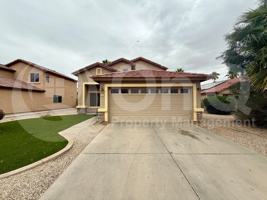 featured image of 1374 E 10th Pl