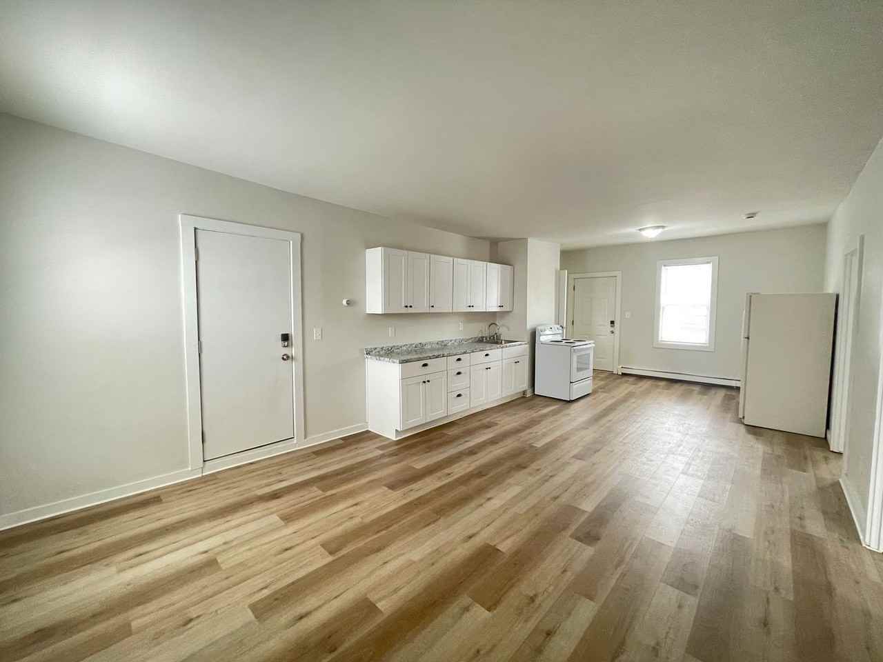 124 Beech St #1N - Photo 7 of 20
