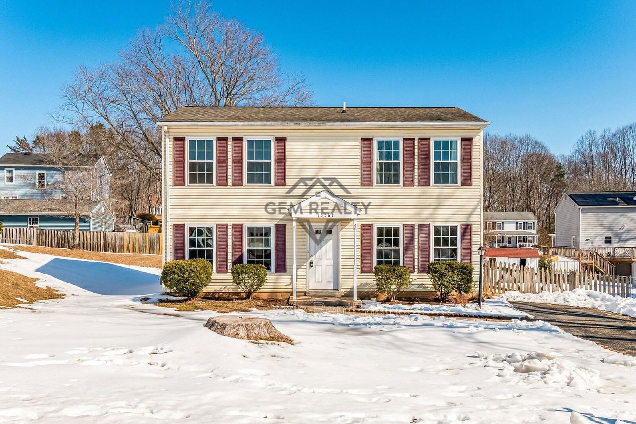 13561 Princedale Dr - Photo 3 of 17