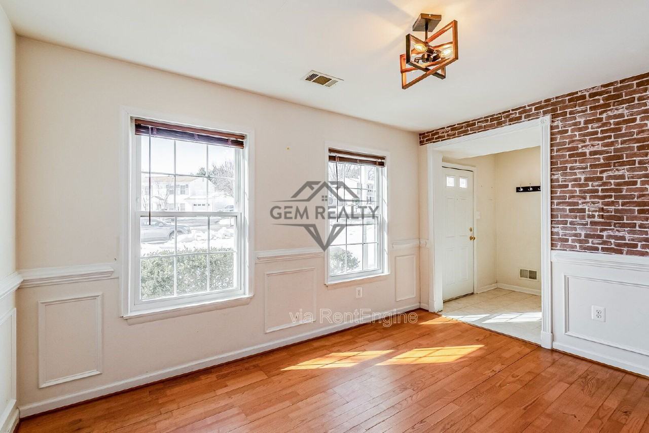 13561 Princedale Dr - Photo 7 of 17