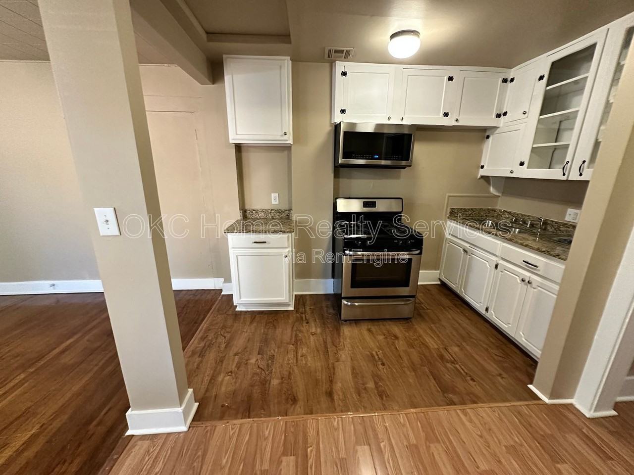 1715 N Villa Ave - Photo 5 of 17