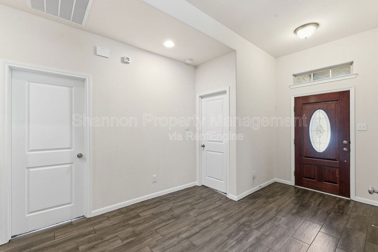 3418 Delta Dr - Photo 7 of 40