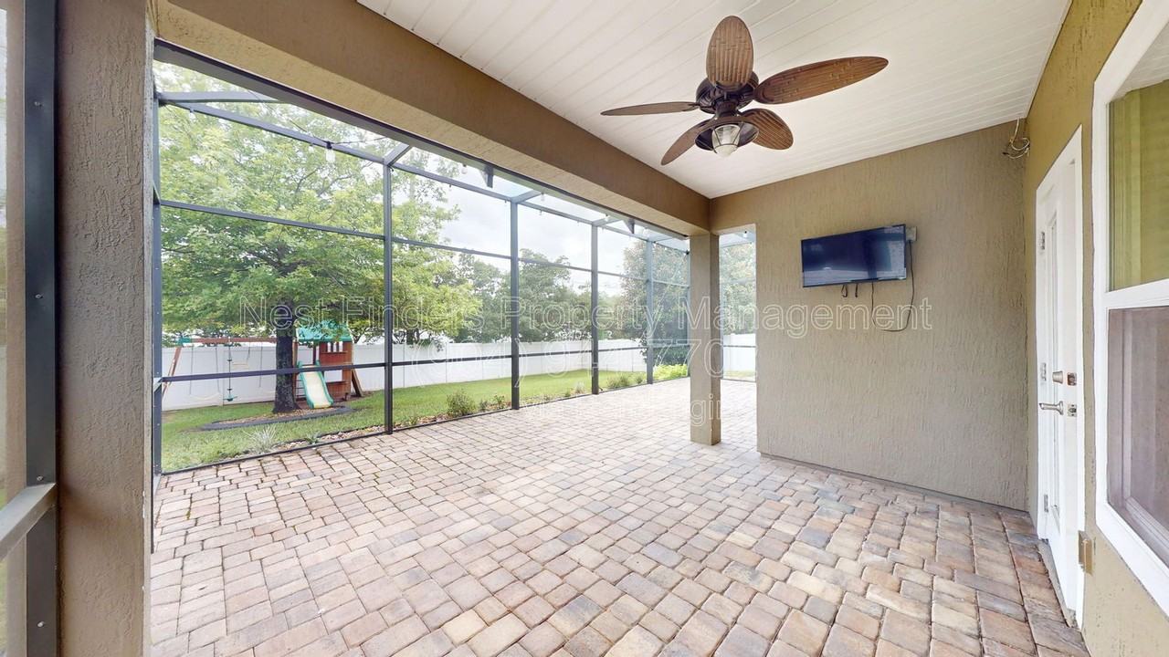 152 Prospect Ln - Photo 2 of 35