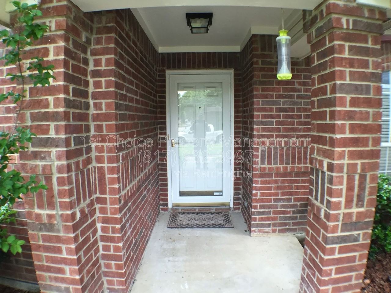 1834 Meadow Crest Dr - Photo 2 of 11