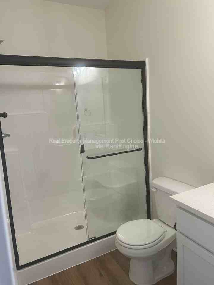 17010 W Kashmir St - Photo 4 of 22