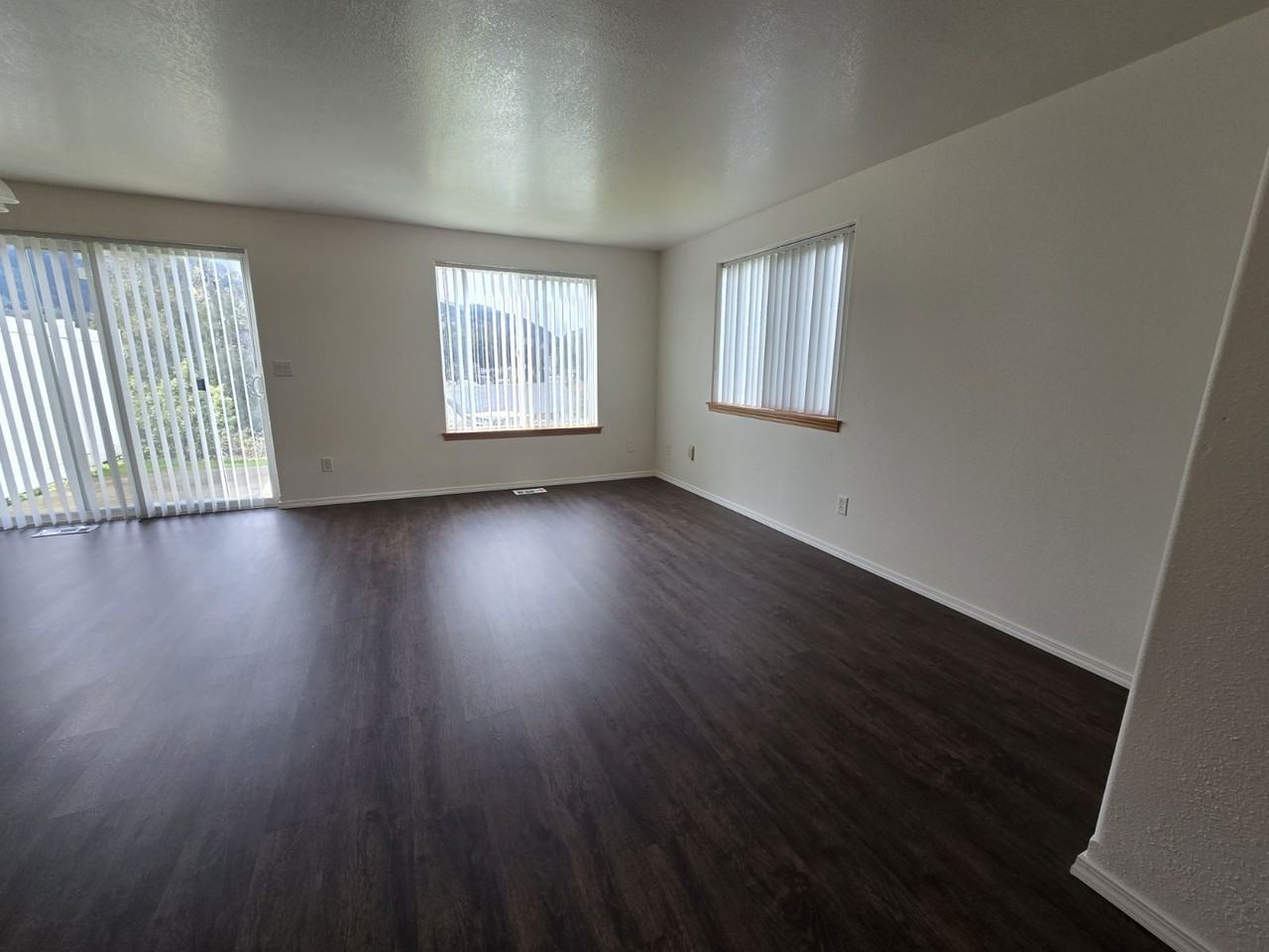 394 Maylea Pl - Photo 3 of 16