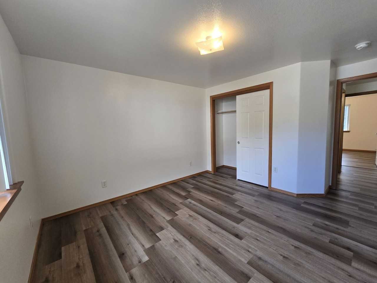 394 Maylea Pl - Photo 5 of 16