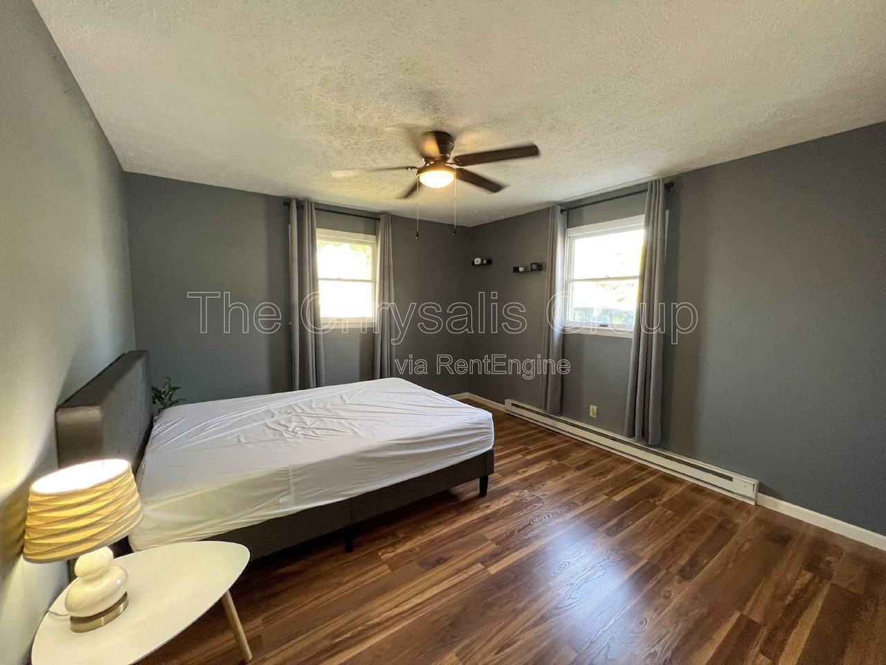 1924 Ottawa Ave - Photo 6 of 10