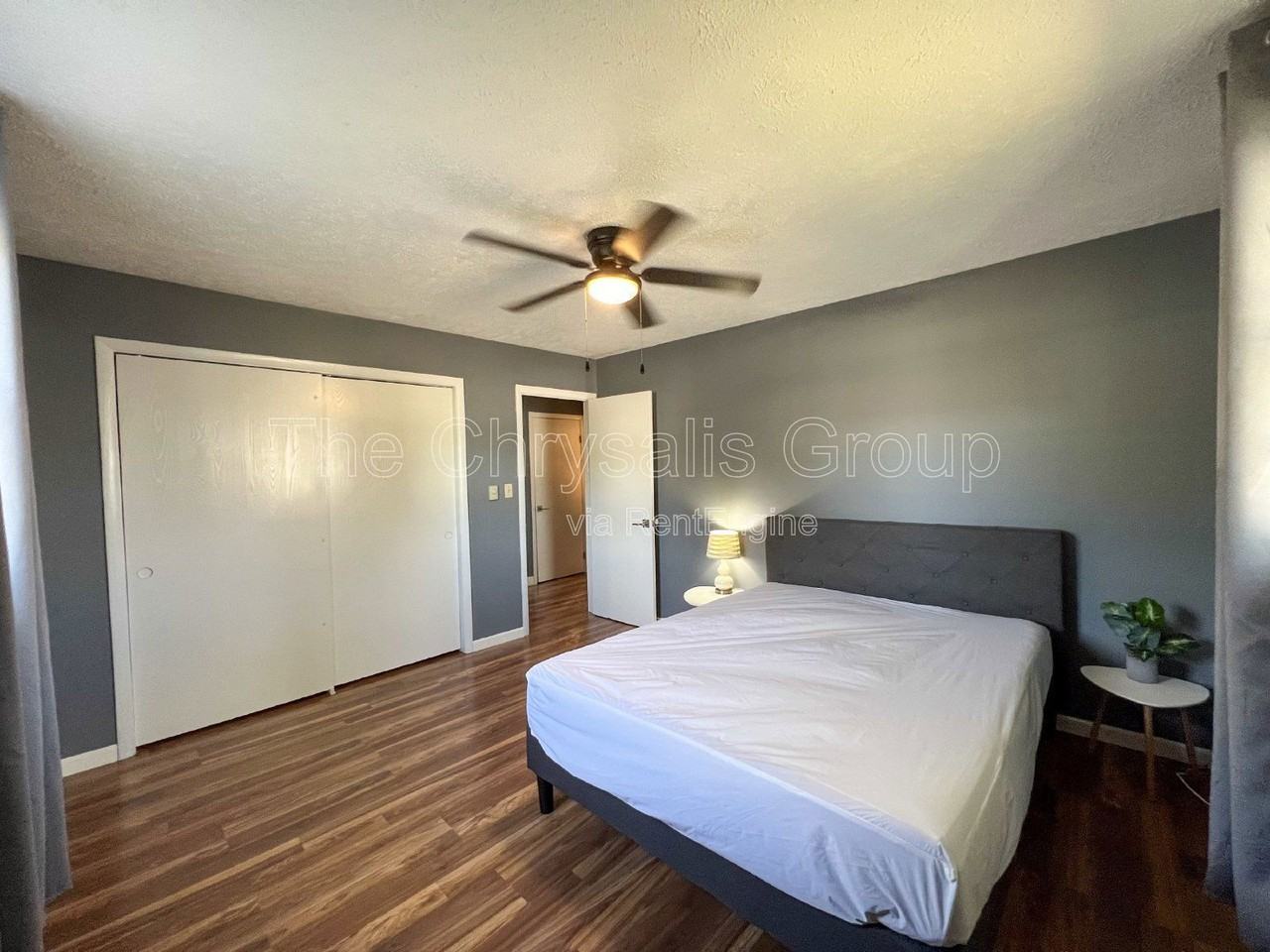 1924 Ottawa Ave - Photo 7 of 10