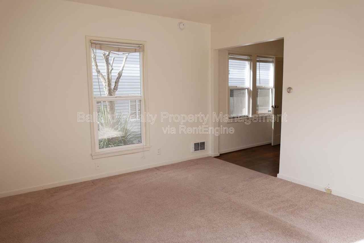 1408 Nw 61st St - Photo 5 of 18