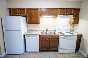 featured image of 924 Chadwick Dr #4