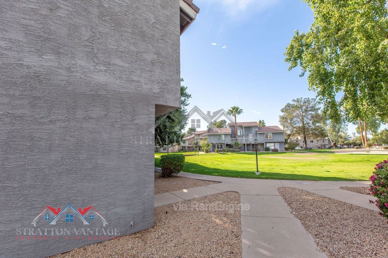 19601 N 7th St #1103 - Photo 2 of 31