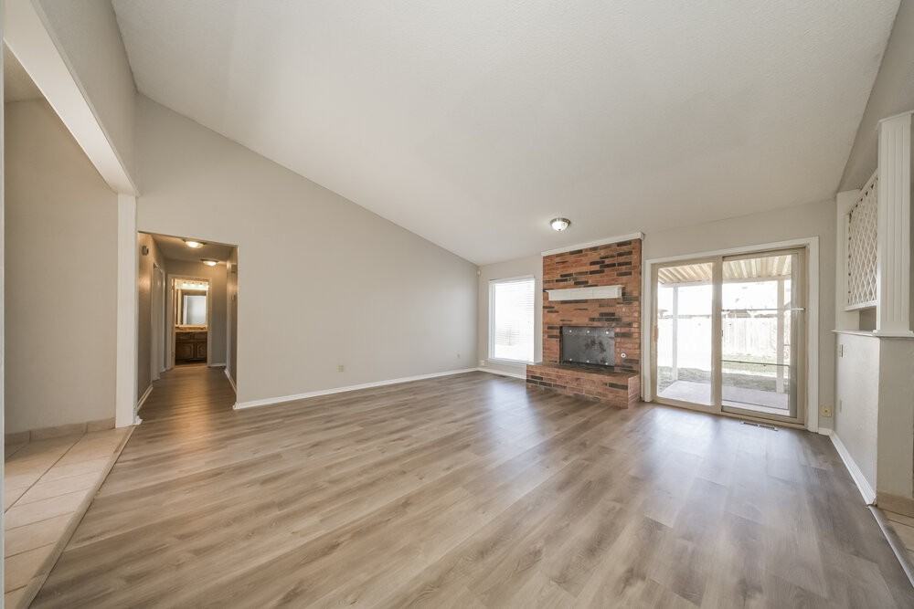 1353 Oswego Dr - Photo 3 of 16