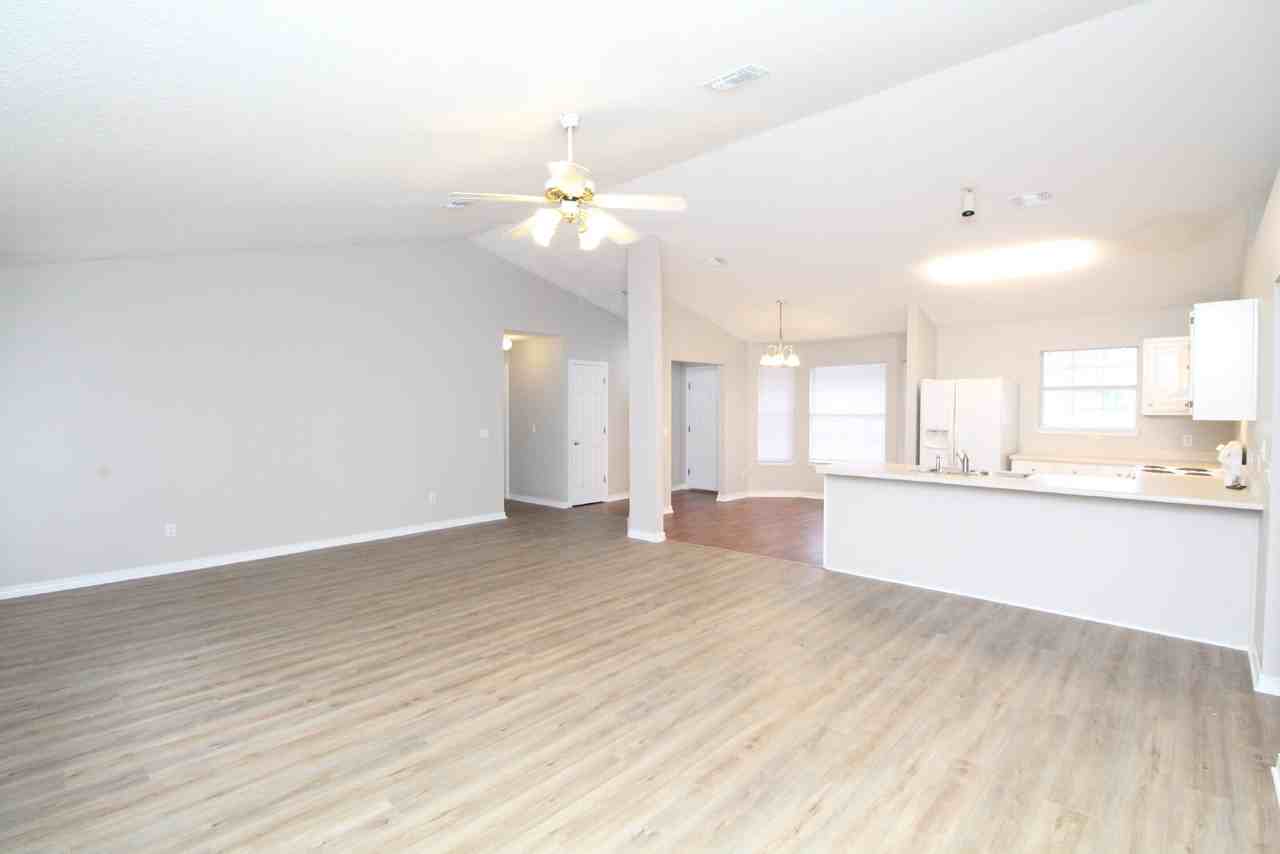 6854 Cedar Ridge Cir - Photo 4 of 17