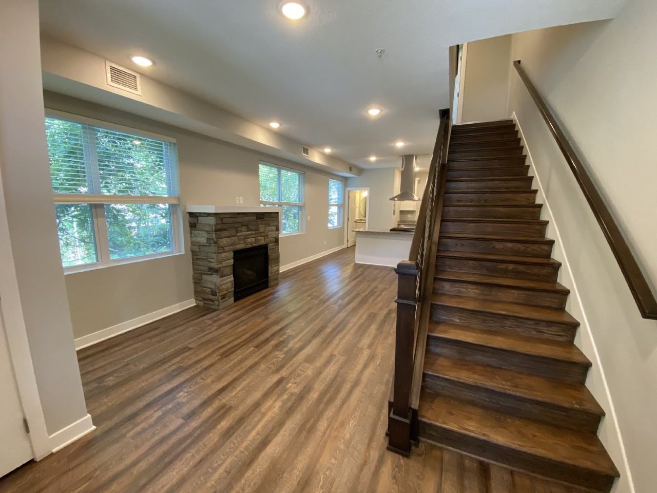 2921 29th Ave S #6 - Photo 2 of 21