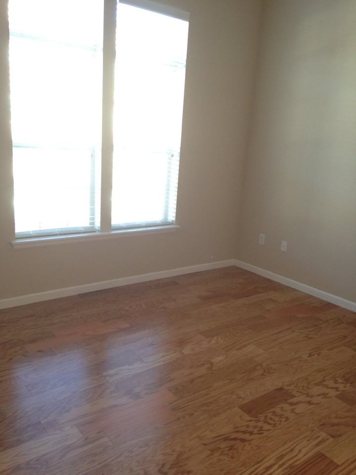 7820 Inverness Blvd - Photo 7 of 16