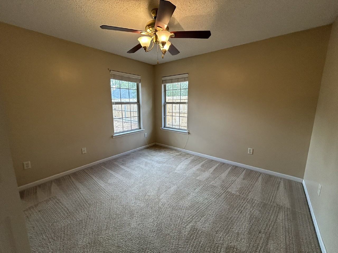 219 Wentworth Way - Photo 7 of 18