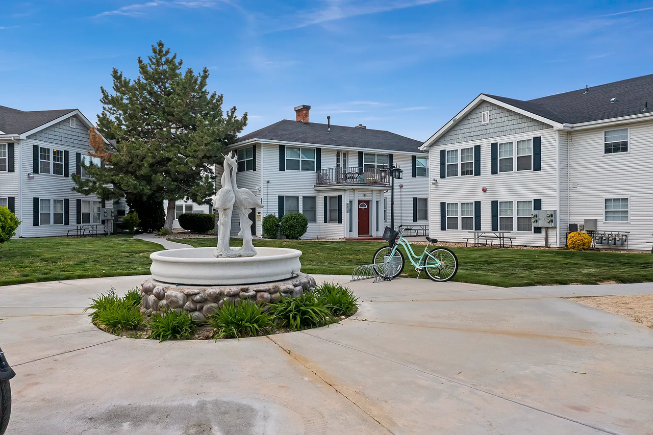 106 Davis Ave - Photo 5 of 19