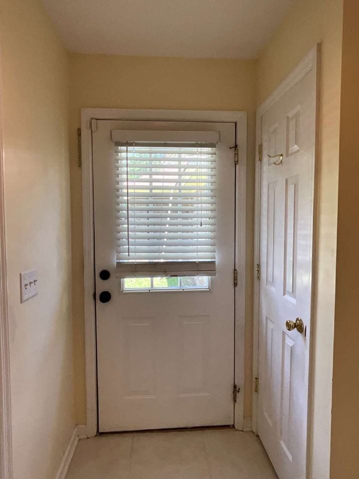 452 Lemans Dr - Photo 3 of 33