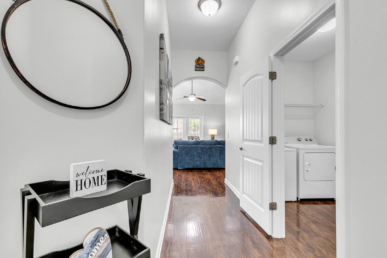 88 Crystal Lake Dr - Photo 3 of 33