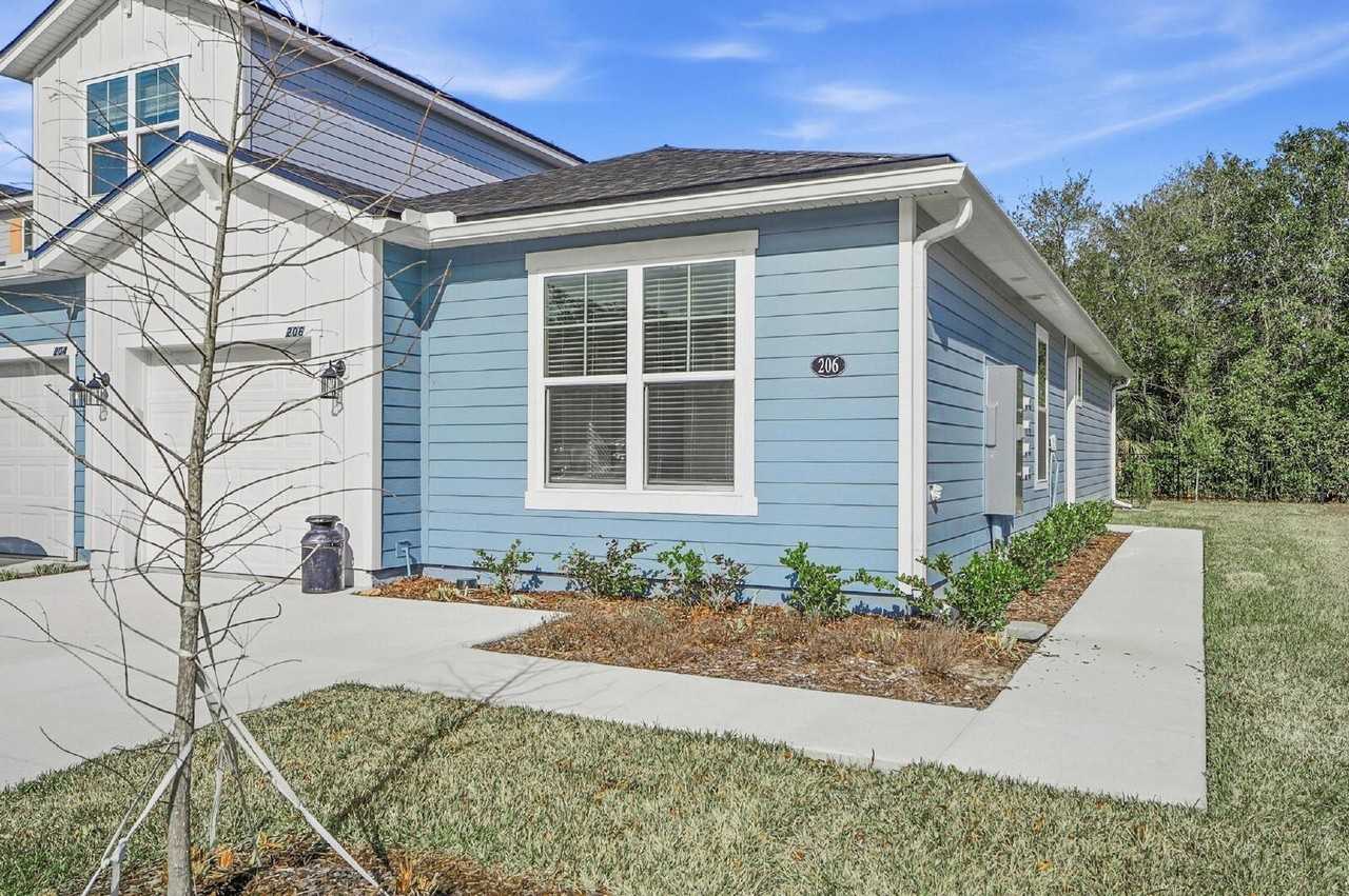 206 Misty Harbor Trce - Photo 3 of 36