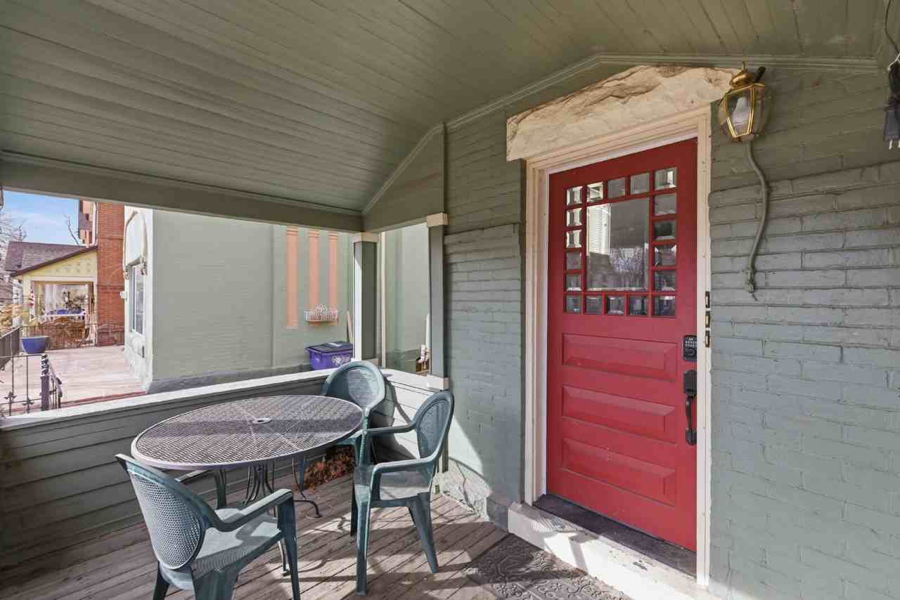 135 W Irvington Pl #3 - Photo 3 of 16