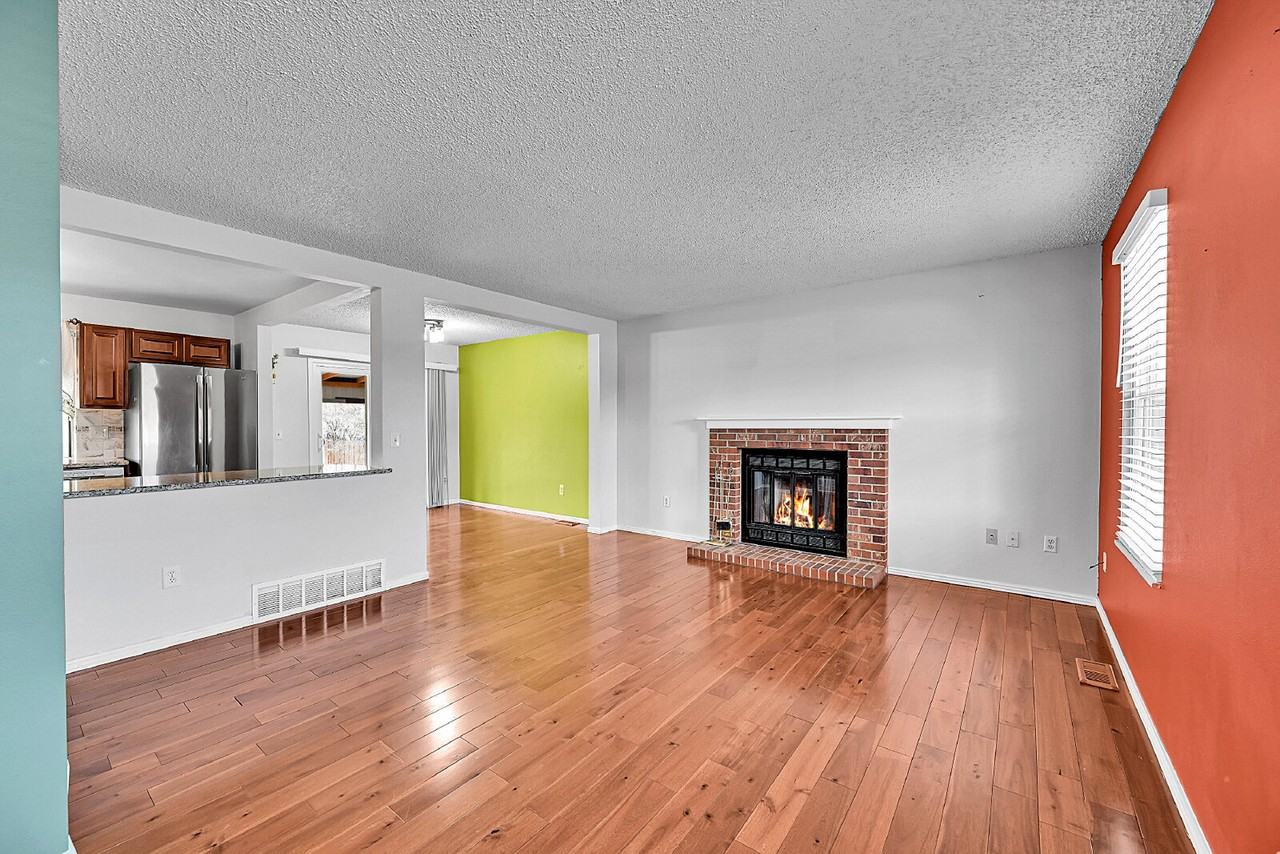 3230 Springnite Dr - Photo 5 of 47