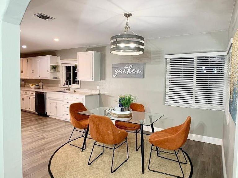 235 N 1st St - Photo 5 of 31