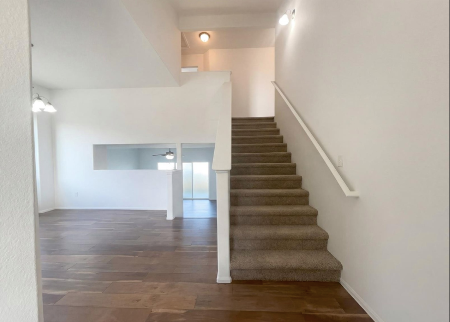 444 Stonebrook Dr - Photo 7 of 28