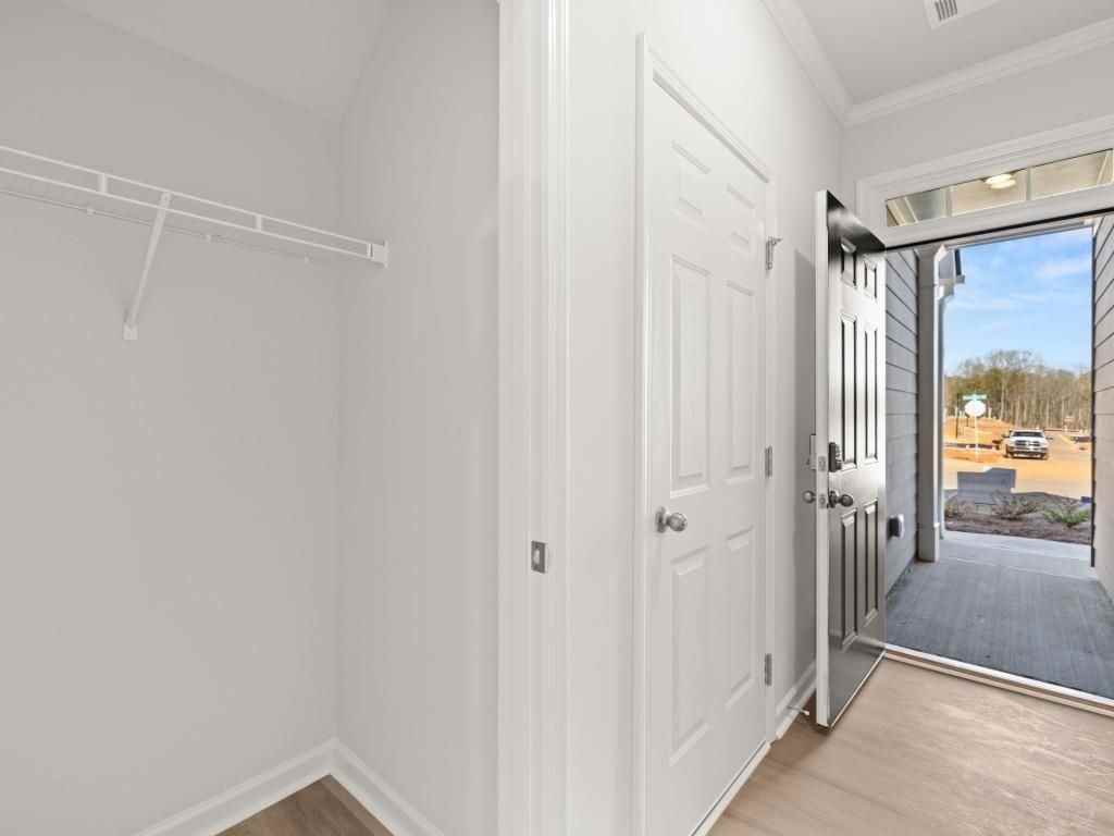 102 Hughes Place Dr - Photo 2 of 35