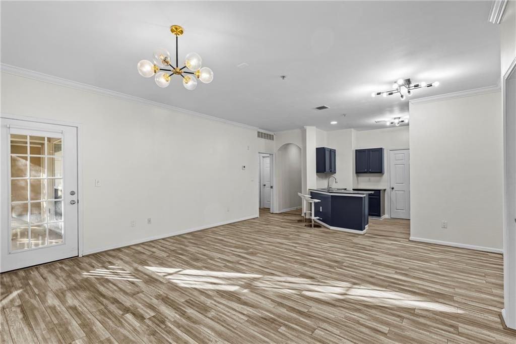 5641 Roswell Rd ##103 - Photo 4 of 25