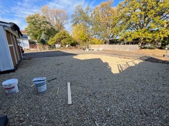 2050 E Hanna Ave #2 - Photo 3 of 33